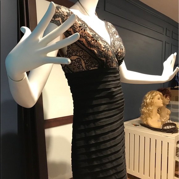 Woman's Cocktail Dress - Picture 1 of 10